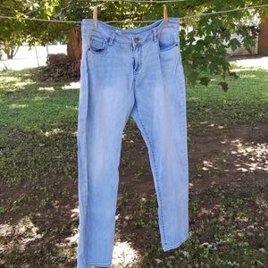 PERFECTLY WORN KUT FROM THE KLOTH SIZE 16 JEANS